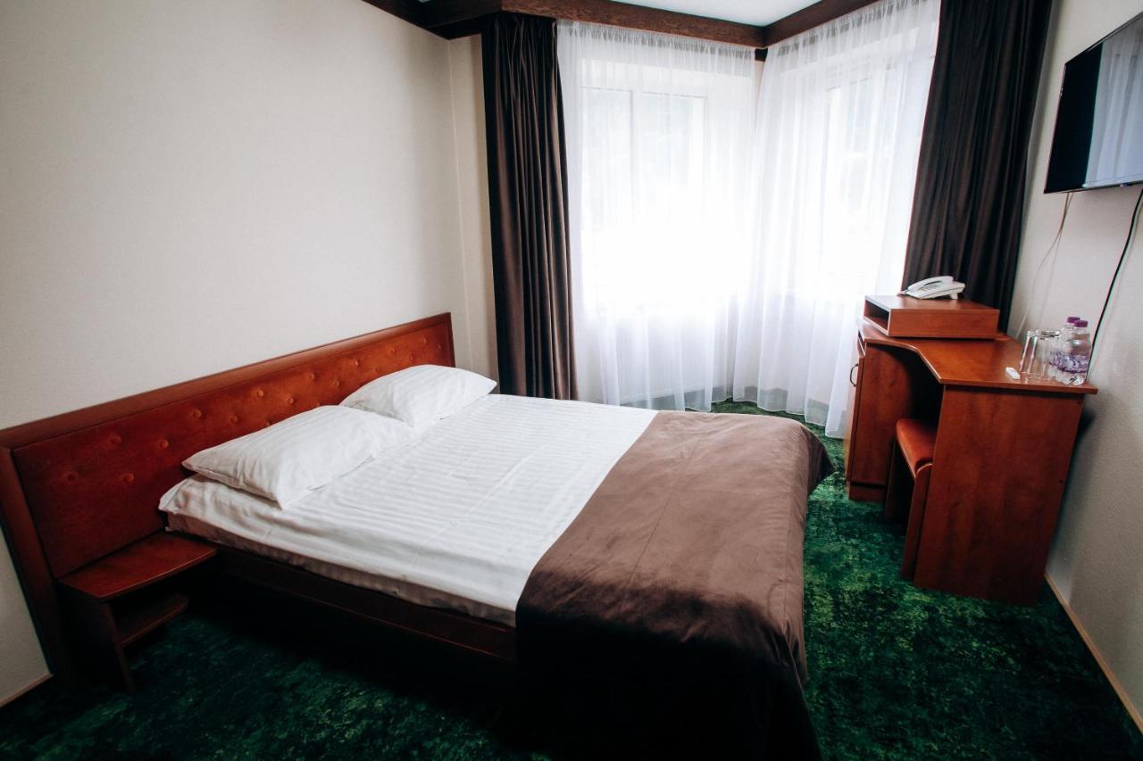 Stanislavsky Hotel Group Yaremche Ngoại thất bức ảnh