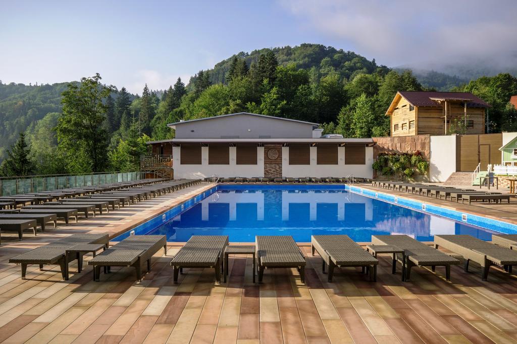 Stanislavsky Hotel Group Yaremche Ngoại thất bức ảnh